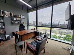 Woods Square (D25), Office #526587461